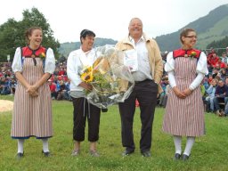 Schlaeflis  mit Ehrendamen